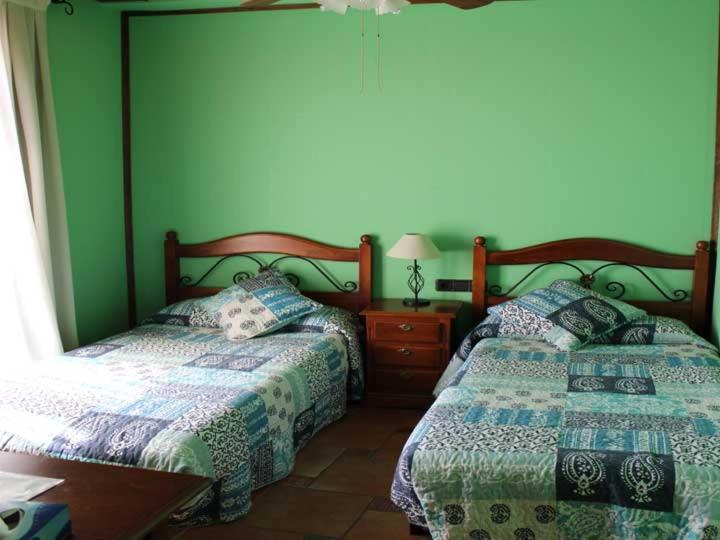 Hostal La Savina Cervera  Exteriör bild