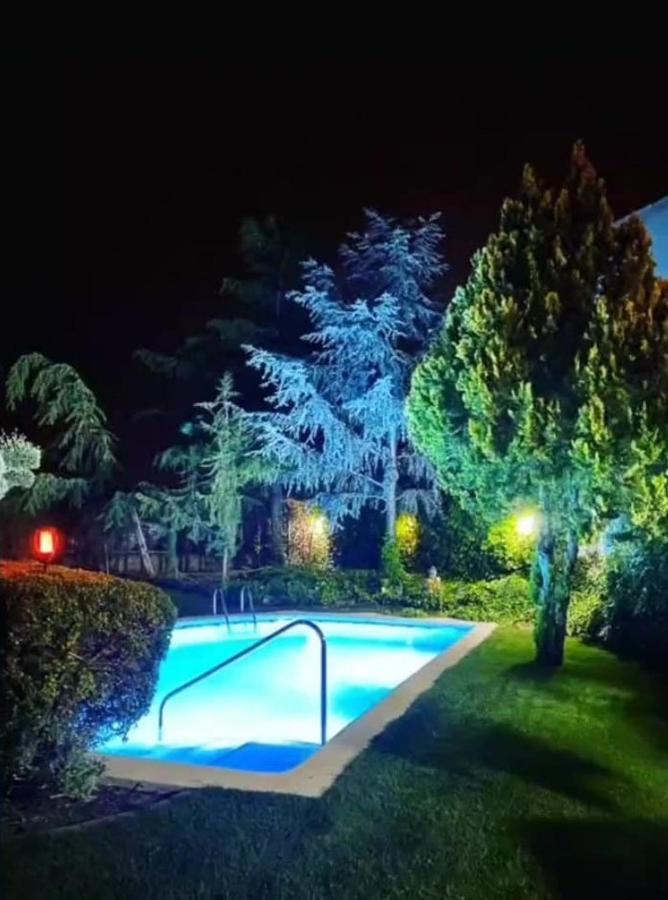 Hostal La Savina Cervera  Exteriör bild